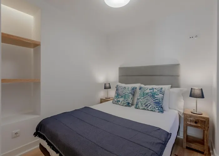 Апартаменты Bairro Alto Chic Oasis Лиссабон
